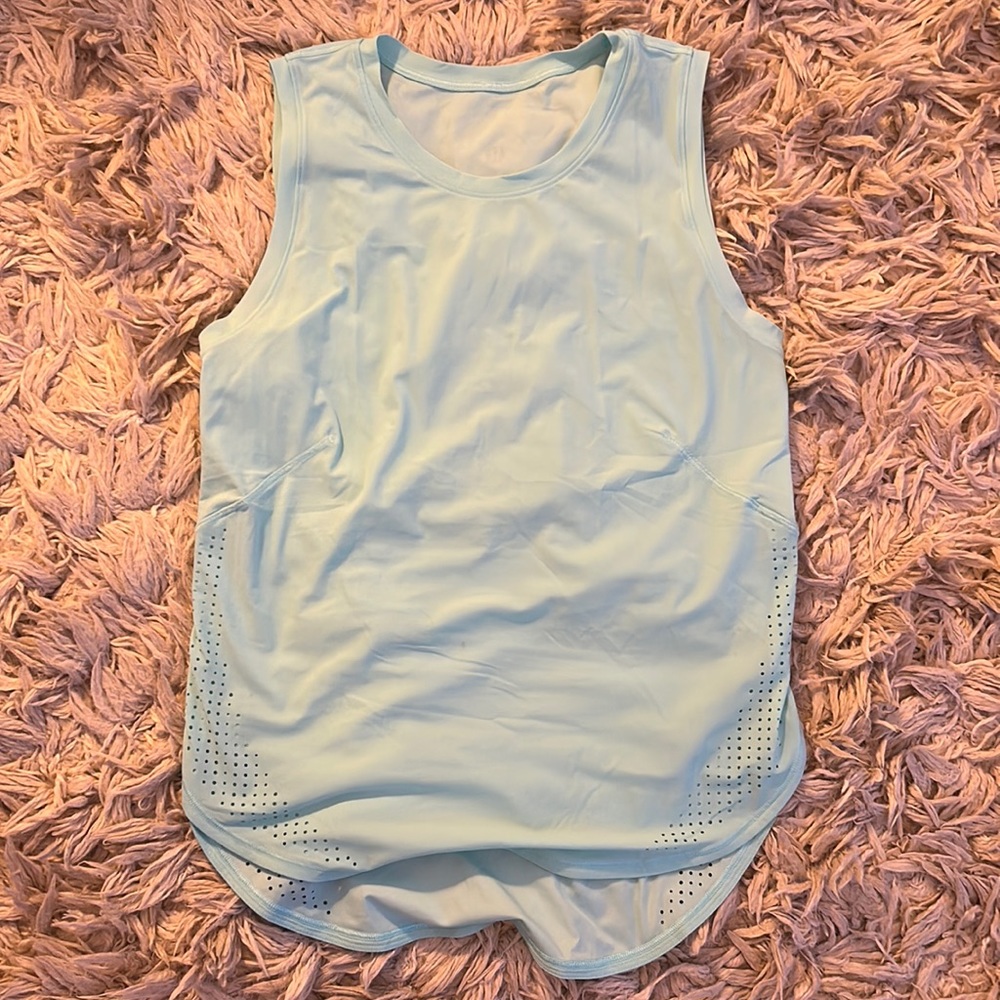 Light blue lulu tank size 2